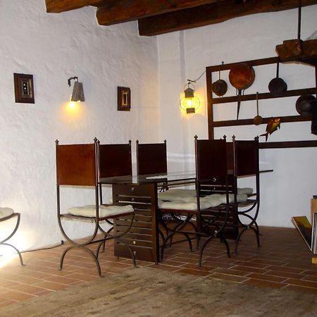 La Casa Altrui- Camere E Zona Relax Con Giardino Коредо Екстер'єр фото