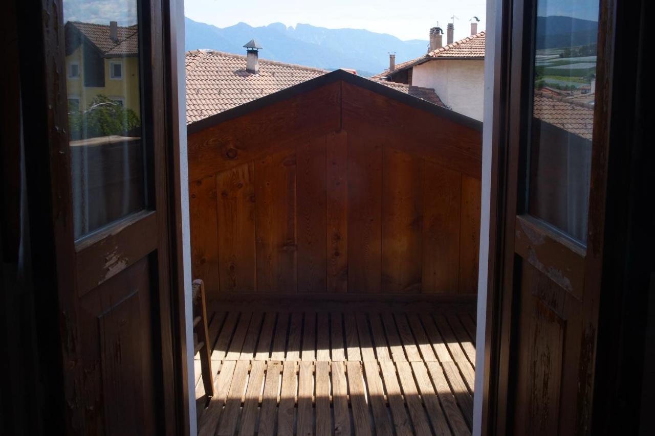 La Casa Altrui- Camere E Zona Relax Con Giardino Коредо Екстер'єр фото