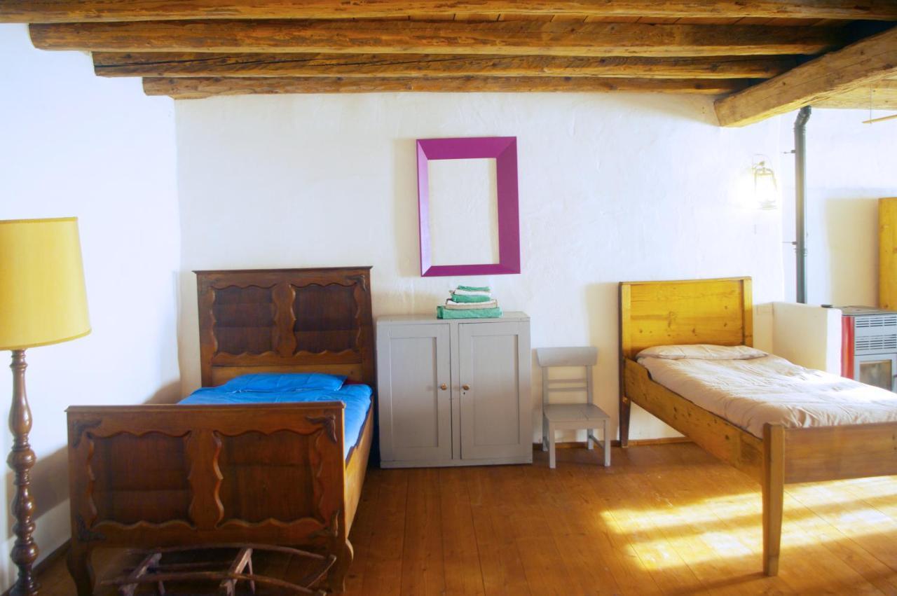 La Casa Altrui- Camere E Zona Relax Con Giardino Коредо Екстер'єр фото