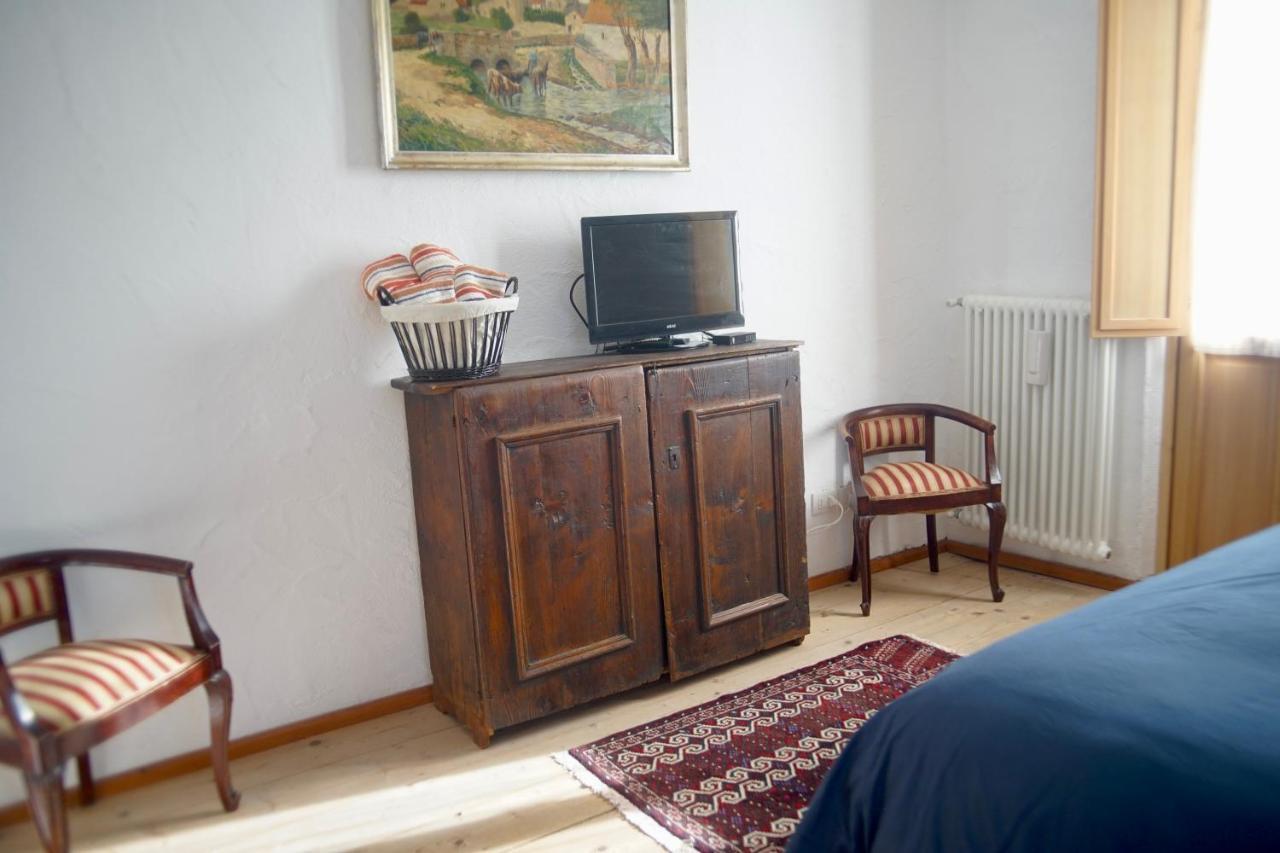 La Casa Altrui- Camere E Zona Relax Con Giardino Коредо Екстер'єр фото